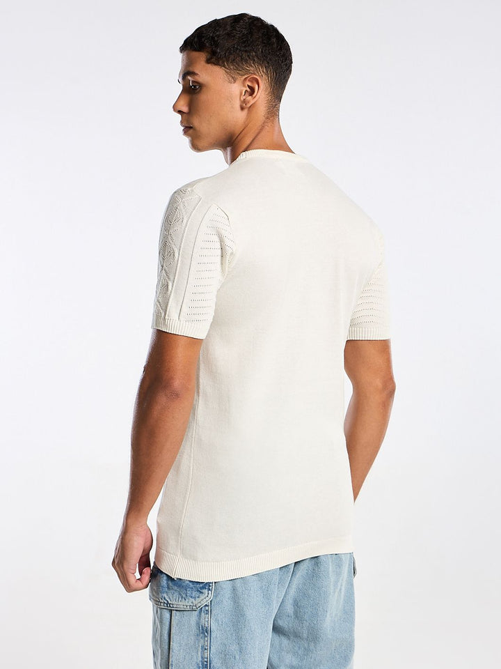 Diamond Swirl Knit White Round Neck T-Shirt Mankright